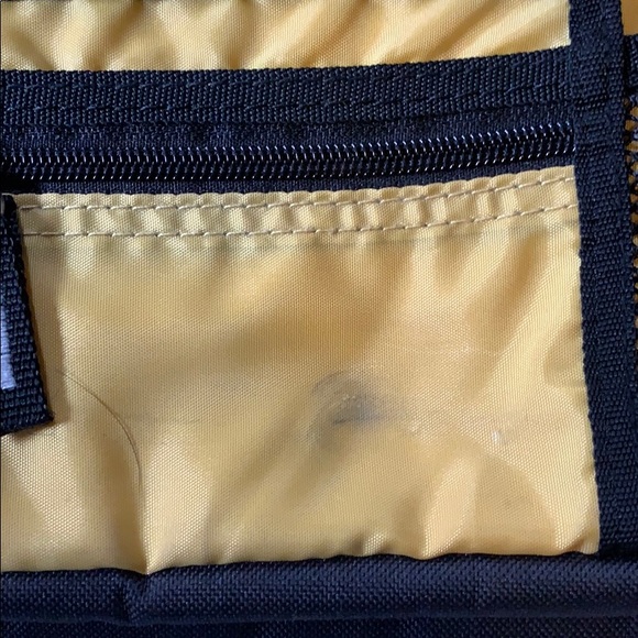 OGIO Street messenger Bag - Picture 4 of 8